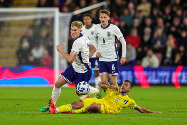 U21, U 21 England v Ukraine U21 UEFA EUROPEAN CHAMPIONSHIPS 11 10 2024. Group F Lewis Hall tussles with Nazar Voloshyn during the U21 UEFA EUROPEAN CHAMPIONSHIPS match between U21 England and U21 Ukraine at the Vitality Stadium, Bournemouth, England on 11 October 2024. Editorial use only , Copyright: xNigelxKeenex PSI-20578-0020