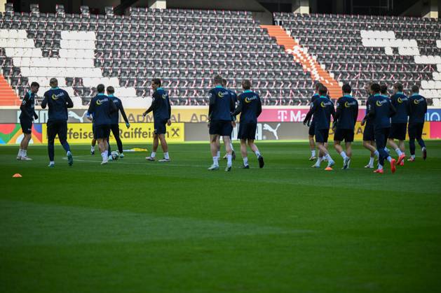 SOCCER - NL, AUT vs NOR LINZ,AUSTRIA,12.OCT.24 - SOCCER - UEFA Nations League, group stage, OEFB international match, Länderspiel, Nationalmannschaft Austria vs Norway, preview, training Team NOR. Image shows the team of NOR. GEPAxpictures xDanielaxMoser