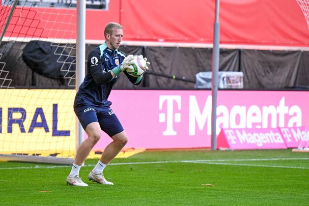 SOCCER - NL, AUT vs NOR LINZ,AUSTRIA,12.OCT.24 - SOCCER - UEFA Nations League, group stage, OEFB international match, Länderspiel, Nationalmannschaft Austria vs Norway, preview, training Team NOR. Image shows Egil Selvik (NOR). GEPAxpictures xDanielaxMoser