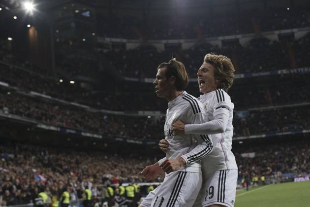 REAL MADRID vs Levante SPAIN, Madrid:Real Madrid s Welsh forward Gareth Bale and Luka Modric of Real Madrid Celebrates a goal during the Spanish League 2014 15 match between Real Madrid and Levante, at Santiago Bernabeu Stadium in Madrid on March 15, 2015. (Photo by Guillermo Martinez) Madrid Santiago BernabŽu Stadium Spain Copyright: xGuillermoxMartinezx