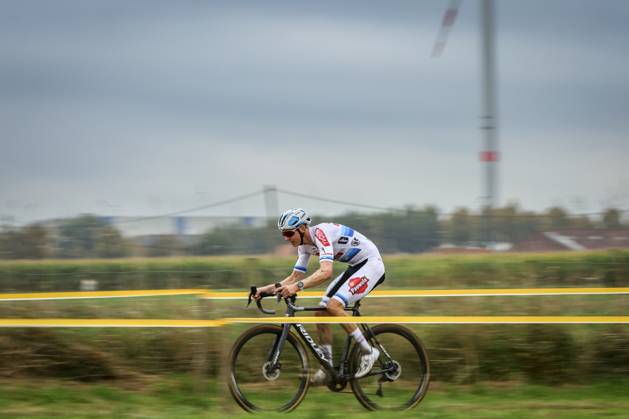 Belgian Michael Vanthourenhout pictured in action during the men s elite race of the Kermiscross cyclocross cycling event in Ardooie, Thursday 17 October 2024. DAVIDxPINTENS  x102798476x