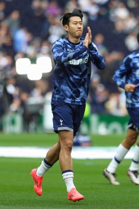 Tottenham Hotspur FC v West Ham United FC Heung-Min Son of Tottenham Hotspur warm up ahead of during the Tottenham Hotspur FC v West Ham United FC English Premier League match at the Tottenham Hotspur Stadium, London, England, United Kingdom on 19 October 2024 Editorial use only. All images are copyright Every Second Media Limited. No images may be reproduced without prior permission. All rights reserved. Premier League and Football League images are subject to licensing agreements with Football DataCo Limited. see https: www.football-dataco.com Copyright: xIMAGO EveryxSecondxMediax ESM-1174-0012