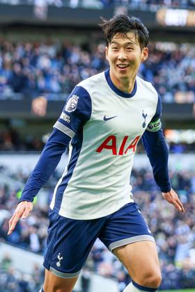 Tottenham Hotspur FC v West Ham United FC Heung-Min Son of Tottenham Hotspur scores a GOAL 4-1 and celebrates during the Tottenham Hotspur FC v West Ham United FC English Premier League match at the Tottenham Hotspur Stadium, London, England, United Kingdom on 19 October 2024 Editorial use only. All images are copyright Every Second Media Limited. No images may be reproduced without prior permission. All rights reserved. Premier League and Football League images are subject to licensing agreements with Football DataCo Limited. see https: www.football-dataco.com Copyright: xIMAGO EveryxSecondxMediax ESM-1174-0029