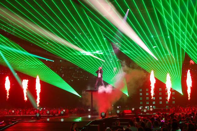 Schlagerbooom 2024 Everything sparkles Everything glitters on 19 10 2024 in the Westfalenhalle in Dortmund David Garrett on stage with fireworks and a laser show MH