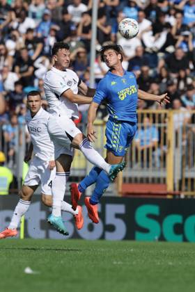 Serie A football match Empoli vs SSC Napoli Empoli s Italian forward Lorenzo Colombo challenges for the ball with Napoli s Kosovar defender Amir Rrahmani during the Serie A football match Empoli vs SSC Napoli at Carlo Castellani stadium on October 20, 2024, in Empoli. ABPH2757 Copyright: xAntonioxBalascox