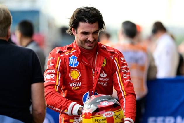 19 10 2024, xrarjax, Motorsport FIA Formula 1, Grand Prix of the USA 2024 emspor, v l Qualifying Carlos Sainz Ferrari starting number 55 FIA REGULATIONS PROHIBIT ANY USE OF PHOTOGRAPHS as IMAGE SEQUENCES and or QUASI VIDEO Austin