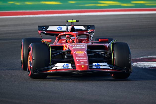 19 10 2024, xrarjax, Motorsport FIA Formula 1, Grand Prix of the USA 2024 emspor, v l Qualifying Carlos Sainz Ferrari starting number 55 FIA REGULATIONS PROHIBIT ANY USE OF PHOTOGRAPHS as IMAGE SEQUENCES and or QUASI VIDEO Austin