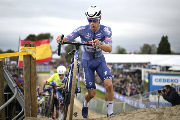 2024 Superprestige Cyclocross Ruddervoorde RUDDERVOORDE, BELGIUM - OCTOBER 20 : Vandeputte Niels (BEL) of Alpecin-Deceuninck in action during the 1st leg of the men elite 2024 - 2025 Telenet Superprestige cyclocross race of Ruddervoorde on October 20, 2024 in Ruddervoorde, Belgium, 20 10 2024 Ruddervoorde Belgium  Copyright: xNicoxVereeckenx