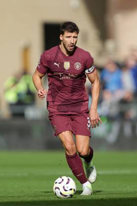 Wolverhampton Wanderers FC v Manchester City FC - Premier League Ruben Dias of Manchester City participates in the Premier League match between Wolverhampton Wanderers and Manchester City at Molineux in Wolverhampton, England, on October 20, 2024. Wolverhampton West Midlands United Kingdom Copyright: xMIxNewsx originalFilename:fletcher-wolverha240820_npSdg