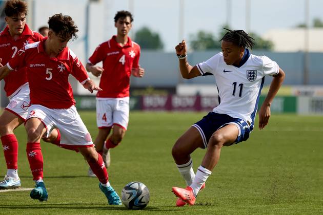 TA™ QALI, MALTA - OCTOBER 24: Rio Ngumoha (R) of England vies for the ball with Emerson Mejlak of Malta during the UEFA European Under-17 Championship 2025 Group 1 qualifying soccer match between England and Malta at the Centenary Stadium, Ta™ Qali, Malta on October 24, 2024. England v Malta - Under-17 Championship UEFA Qualifying 2025 UEFA_U17_QLFY_25