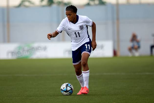 TA™ QALI, MALTA - OCTOBER 24: Rio Ngumoha (R) of England is in action during the playing of their country™s national anthem prior to the UEFA European Under-17 Championship 2025 Group 1 qualifying soccer match between England and Malta at the Centenary Stadium, Ta™ Qali, Malta on October 24, 2024. England v Malta - Under-17 Championship UEFA Qualifying 2025 UEFA_U17_QLFY_25
