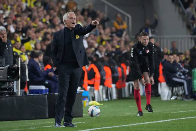 Sport Bilder des Tages Coach Jose Mourinho of Fenerbahce during the Turkish Super League match between Fenerbahce and Bodrum FK at Ulker Stadium on October 27, 2024 in Istanbul, Turkey. Istanbul Turkey Copyright: xSeskimphotox FBahce-Bodrum-271024 (8)