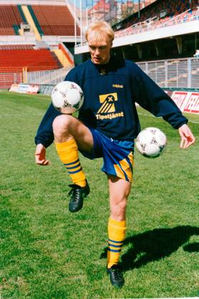 Klas Ingesson, soccer player Sweden national team, Nationalteam training action 1994 04 28 c KJELLERAS PETER Aftonbladet IBL Bildbyra EXPRESSEN OUT AFTONBLADET 4586 Sverige fotboll x2512x Copyright: xPeterxKjelleras Aftonbladet TTx xx