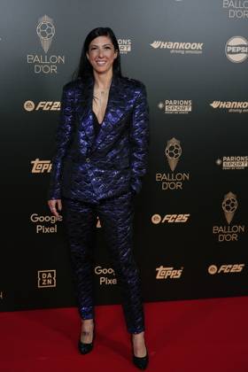 68th Ballon D Or Photocall At Theatre Du Chatelet In Paris PARIS, FRANCE - OCTOBER 28: Socrates Award Jenni Hermoso of Spain and Tigres UANL attends the 68th Ballon D Or Photocall at Theatre Du Chatelet on October 28, 2024 in Paris, France. Paris France  Copyright: xJosexBretonx originalFilename:bretonhernandez-68thball241028_nptrj