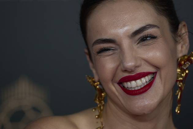 68th Ballon D Or Photocall At Theatre Du Chatelet In Paris PARIS, FRANCE - OCTOBER 28: Yagmur Tanrisevsin turkish actress attends the 68th Ballon D Or Photocall at Theatre Du Chatelet on October 28, 2024 in Paris, France. Paris France  Copyright: xJosexBretonx originalFilename:bretonhernandez-68thball241028_npz0X
