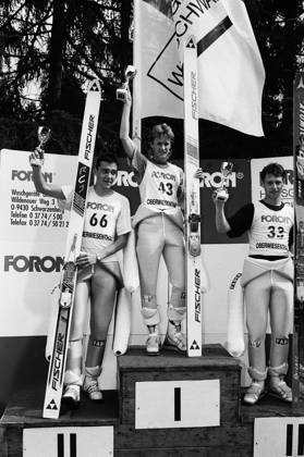 20 Erzgebirgs Springer Tounee 04 07 1993, Oberwiesenthal, ski jumping hill, winter sports, ski jumping, 20 international Foron Cup 1993, Erzgebirgs Springertournee, summer ski jumping on the 90m hill, vl Gerd Siegmund WSV Oberhof 05 , Jens Weißflog, Rene Rosenbaum Chemnitz Sachsen BRD