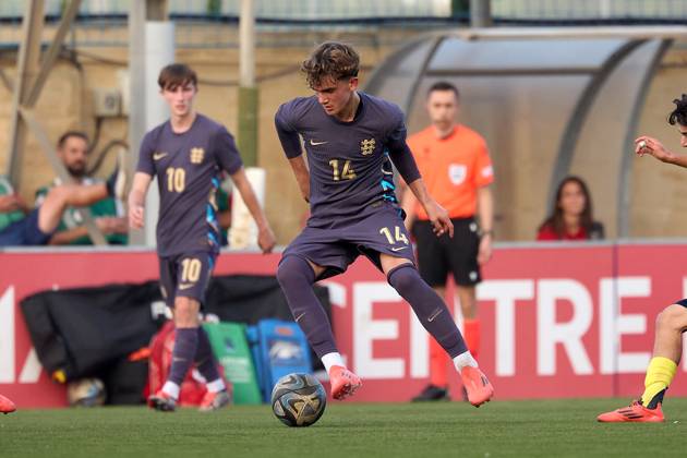 TA™ QALI, MALTA - OCTOBER 30: Max Dowman of England is in action during the UEFA European Under-17 Championship 2025 Group 1 qualifying soccer match between Sweden and England at the Centenary Stadium, Ta™ Qali, Malta on October 30, 2024. Sweden v England Under-17 Championship UEFA Qualifying 2025 UEFA_U17_QLFY_25