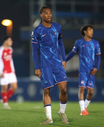 - Chelsea U21, U 21 v Arsenal U21, Premier League 2, Kingsmeadow Stadium, London, UK - 1st November 2024. Ishe Samuels-Smith of Chelsea U21. - Chelsea U21 v Arsenal U21, Premier League 2, Kingsmeadow Stadium, London, UK - 1st November 2024. By Daniel Weir Crystal Pix. London Kingsmeadow Stadium UK Copyright: xDanielxWeirx xCrystalxPixx CP_Chelsea_U21_Arsenal_U21_78