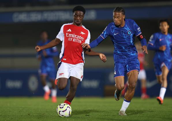 - Chelsea U21, U 21 v Arsenal U21, Premier League 2, Kingsmeadow Stadium, London, UK - 1st November 2024. Ismeal Kabia of Arsenal U21 battles Ishe Samuels-Smith of Chelsea U21. - Chelsea U21 v Arsenal U21, Premier League 2, Kingsmeadow Stadium, London, UK - 1st November 2024. By Daniel Weir Crystal Pix. London Kingsmeadow Stadium UK Copyright: xDanielxWeirx xCrystalxPixx CP_Chelsea_U21_Arsenal_U21_96