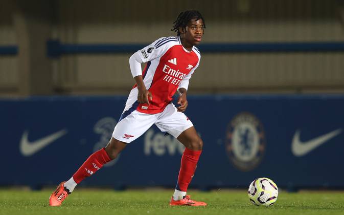 - Chelsea U21, U 21 v Arsenal U21, Premier League 2, Kingsmeadow Stadium, London, UK - 1st November 2024. Josh Nichols of Arsenal U21. - Chelsea U21 v Arsenal U21, Premier League 2, Kingsmeadow Stadium, London, UK - 1st November 2024. By Daniel Weir Crystal Pix. London Kingsmeadow Stadium UK Copyright: xDanielxWeirx xCrystalxPixx CP_Chelsea_U21_Arsenal_U21_116