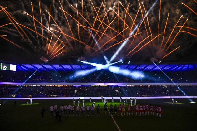 RSC Anderlecht v KV Kortrijk - Jupiler Pro League ANDERLECHT, BELGIUM - NOVEMBER 03 : Fireshow during the Jupiler Pro League match between RSC Anderlecht and KV Kortrijk on November 3, 2024 in Anderlecht, Belgium, 03 11 2024 Anderlecht Belgium  Copyright: xVincentxKalutx