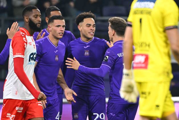 RSC Anderlecht v KV Kortrijk - Jupiler Pro League ANDERLECHT, BELGIUM - NOVEMBER 03 : Stroeykens Mario midfielder of RSC Anderlecht during the Jupiler Pro League match between RSC Anderlecht and KV Kortrijk on November 3, 2024 in Anderlecht, Belgium, 03 11 2024 Anderlecht Belgium  Copyright: xVincentxKalutx