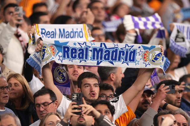 Madrid, Spain, 5th November 2024. Real Madrid fans hold aloft scarves prior to kick off in the UEFA Champions League match at the Santiago Bernabau, Madrid. Picture credit should read: Jonathan Moscrop Sportimage EDITORIAL USE ONLY. No use with unauthorised audio, video, data, fixture lists, club league logos or live services. Online in-match use limited to 120 images, no video emulation. No use in betting, games or single club league player publications. SPI-3425-0055