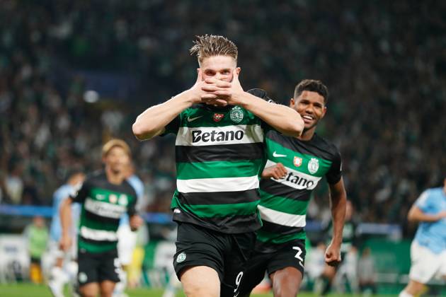 Viktor Gyokeres (SportingCP), NOVEMBER 5, 2024 - Football Soccer : Gyokeres celebrate after his goal during UEFA Champions League League phase match day 4 between Sporting Clube de Portugal 4-1 Manchester City at the Estadio Jose Alvalade in Lisbon, Portugal. Noxthirdxpartyxsales (272402968)