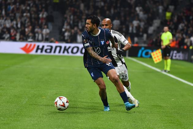 Joao Mario (18) of Besiktas JK and Sergio Pena (8) of Malmö FF during the UEFA Europa League 2024 25 League Phase MD4 match between Besiktas JK and Malmö FF at Besiktas Park on November 6, 2024 in Istanbul, Turkey. (Photo by Seskimphoto ) Besiktas JK v Malmö FF -- UEFA Europa League 2024 25 League match