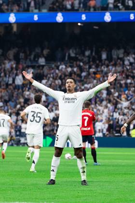 Real Madrid CF vs CA Osasuna - LaLiga EA Sports MADRID, SPAIN, NOVEMBER 9: Jude Bellingham of Real Madrid CF celebrating after scoring his goal during the LaLiga EA Sports match between Real Madrid CF and CA Osasuna at Estadio Santiago Bernabeu on November 9, 2024 in Madrid, Spain. Madrid Estadio Santiago Bernabeu Madrid Spain Copyright: xAlexxPerezx RealMadridCAOsasuna-9NOV123