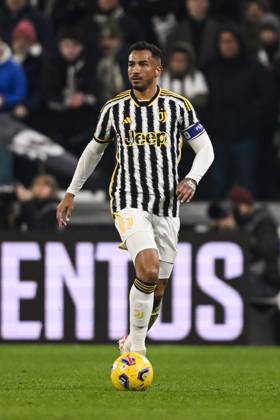 Foto Fabio Ferrari LaPresse 30 Dicembre 2023 -Torino, Italia - - Juventus vs Roma - Campionato italiano di calcio Serie A TIM 2023 2024 - Allianz Stadium. Nella foto: Danilo (Juventus FC); December 30, 2023 Turin, Italy - sport soccer - Juventus vs Roma - Italian Football Championship League A TIM 2023 2024 - Allianz Stadium In the pic: Danilo (Juventus FC); Copyright: xFabioxFerrari LaPressex