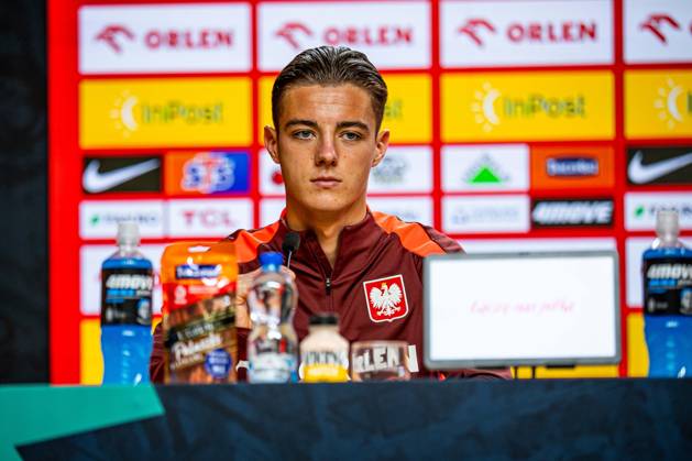 14.11.2024 PORTO, ESTADIO DO DRAGAO, PILKA NOZNA (FOOTBALL), LIGA NARODOW UEFA 2024 ( UEFA NATIONAL LEAGUE 2024), MECZ PORTUGALIA - POLSKA ( PORTUGAL - POLAND ) KONFERENCJA I TRENING REPREZANTACJI PRZED MECZEM NZ KACPER URBANSKI FOTO LUKASZ SKWIOT CYFRASPORT NEWSPIX.PL --- Newspix.pl 20241114CSLS002