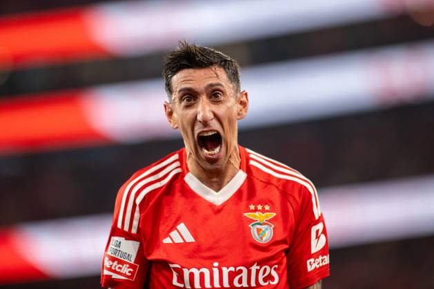 November 10, 2024, Lisboa, Lisboa, Portugal: ANGEL DI MARIA from SL Benfica seen celebrating his goal from SL Benfica during the Liga Portugal Betclic 2024 25 match between SL Benfica and FC Porto at Estadio da Luz on November 10, 2024 in Lisboa, Portugal. Final score: SL Benfica 4:1 FC Porto Lisbon Portugal Lisboa Portugal - ZUMA Bet 20241110_spo_l192_006 Copyright: xMiguelxLemosx