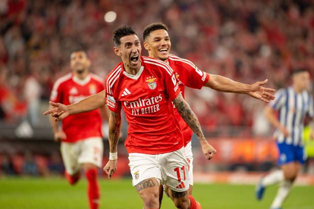 November 10, 2024, Lisboa, Lisboa, Portugal: ANGEL DI MARIAfrom SL Benfica seen celebrating his goal along side ALEXANDER BAH from SL Benfica during the Liga Portugal Betclic 2024 25 match between SL Benfica and FC Porto at Estadio da Luz on November 10, 2024 in Lisboa, Portugal. Final score: SL Benfica 4:1 FC Porto Lisbon Portugal Lisboa Portugal - ZUMA Bet 20241110_spo_l192_009 Copyright: xMiguelxLemosx