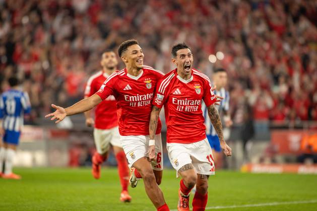 November 10, 2024, Lisboa, Lisboa, Portugal: ANGEL DI MARIAfrom SL Benfica seen celebrating his goal along side ALEXANDER BAH from SL Benfica during the Liga Portugal Betclic 2024 25 match between SL Benfica and FC Porto at Estadio da Luz on November 10, 2024 in Lisboa, Portugal. Final score: SL Benfica 4:1 FC Porto Lisbon Portugal Lisboa Portugal - ZUMA Bet 20241110_spo_l192_010 Copyright: xMiguelxLemosx