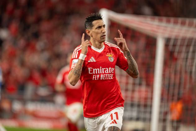 November 10, 2024, Lisboa, Lisboa, Portugal: ANGEL DI MARIA from SL Benfica seen celebrating his first goal during the Liga Portugal Betclic 2024 25 match between SL Benfica and FC Porto at Estadio da Luz on November 10, 2024 in Lisboa, Portugal. Final score: SL Benfica 4:1 FC Porto Lisbon Portugal Lisboa Portugal - ZUMA Bet 20241110_spo_l192_024 Copyright: xMiguelxLemosx
