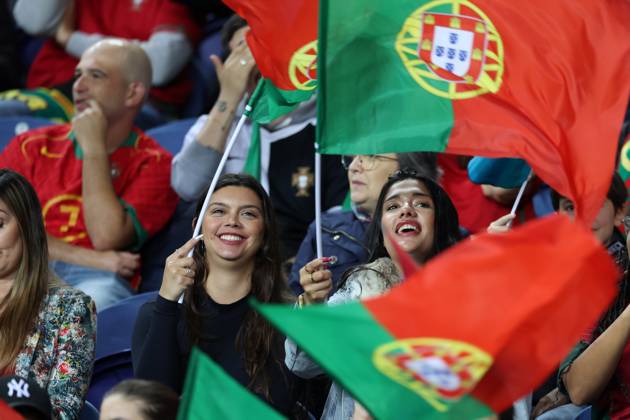 PORTO 15.11.2024 MECZ 5. KOLEJKA GRUPA A1 LIGA NARODOW SEZON 2024 25: PORTUGALIA - POLSKA --- UEFA NATIONS LEAGUE FOOTBALL MATCH: PORTUGAL - POLAND KIBICE PORTUGALII FOT. PIOTR KUCZA FOTOPYK NEWSPIX.PL --- newspix.pl
