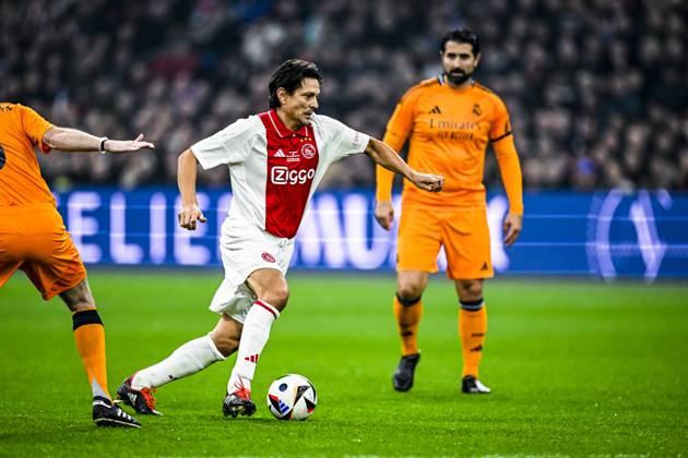 AFC Ajax Amsterdam legend player Jari Litmanen, during the match Ajax Legends Real Madrid Legends at the Johan Cruijff ArenA for the Dutch eredivisie season 2024 2025 in AMSTERDAM, Netherlands on 17 november 2024, photo by Stefan Koops EYE4images DeFodi Images not used in POL SRB CRO FRA GBR NED ITA USA Defodi 746 200913 Defodi-746 not used in POL SRB CRO FRA GBR NED ITA USA