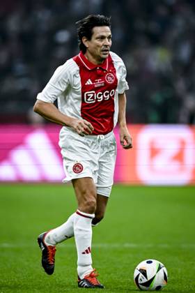 AFC Ajax Amsterdam legend player Jari Litmanen, during the match Ajax Legends Real Madrid Legends at the Johan Cruijff ArenA for the Dutch eredivisie season 2024 2025 in AMSTERDAM, Netherlands on 17 november 2024, photo by Stefan Koops EYE4images DeFodi Images not used in POL SRB CRO FRA GBR NED ITA USA Defodi 746 201067 Defodi-746 not used in POL SRB CRO FRA GBR NED ITA USA