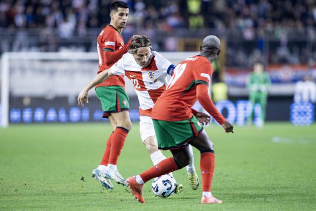November 18, 2024, Split, Croatia: Nations League - League A, Group A1 - Croatia vs Portugal 1:1. - On photo Portuguese Joao Cancelo 20 and Nuno Mendes 19 and Croatian Luka Modric 10. Split Croatia - ZUMALEAG 20241118_mda_p210_392 Copyright: xMajaxPrgometx