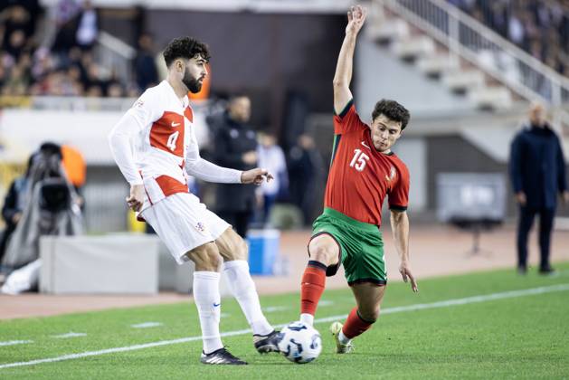 November 18, 2024, Split, Croatia: Nations League - League A, Group A1 - Croatia vs Portugal 1:1. - On photo Croatian Josko Gvardiol 4 and Portuguese Joao Neves 15. Split Croatia - ZUMALEAG 20241118_mda_p210_405 Copyright: xMajaxPrgometx