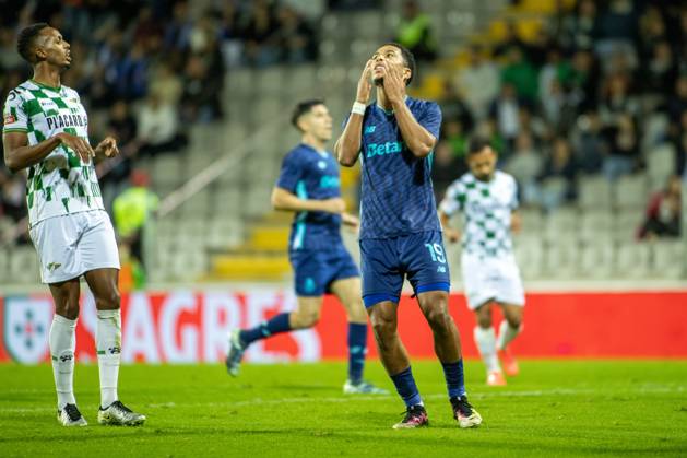 November 24, 2024, Moreira De CoÂ³Negos, GuimaroÂ£Es, Portugal: NAMASO from FC Porto seen on action during the TaoÂßa de Portugal 2024 25 match between Moreirense FC and FC Porto at EstoÂ¡dio Comendador Joaquim de Almeida Freitas on October 19, 2024 in Moreira de CoÂ³negos, Portugal. Moreira De CoÂ³Negos Portugal - ZUMAl192 20241124_zsp_l192_016 Copyright: xMiguelxLemosx