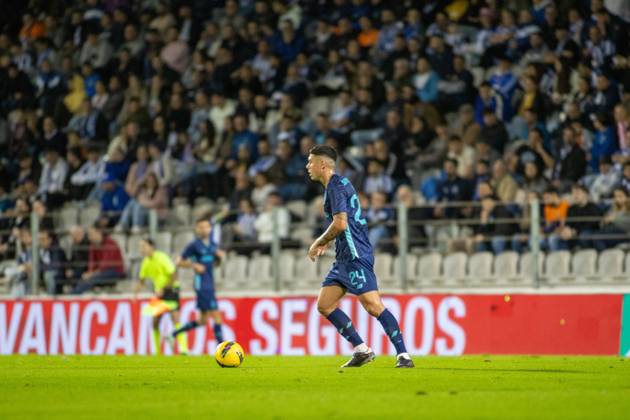 November 24, 2024, Moreira De CoÂ³Negos, GuimaroÂ£Es, Portugal: NEHUEN PEREZ from FC Porto seen on action during the TaoÂßa de Portugal 2024 25 match between Moreirense FC and FC Porto at EstoÂ¡dio Comendador Joaquim de Almeida Freitas on October 19, 2024 in Moreira de CoÂ³negos, Portugal. Moreira De CoÂ³Negos Portugal - ZUMAl192 20241124_zsp_l192_022 Copyright: xMiguelxLemosx