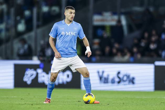 Italy: Serie a football match SSC Napoli vs AS Roma Napoli s Italian defender Alessandro Buongiorno controls the ball during the Serie A football match between SSC Napoli and AS Roma at the Diego Armando Maradona Stadium in Naples, November 24, 2024. ABPH7257 Copyright: xAntonioxBalascox