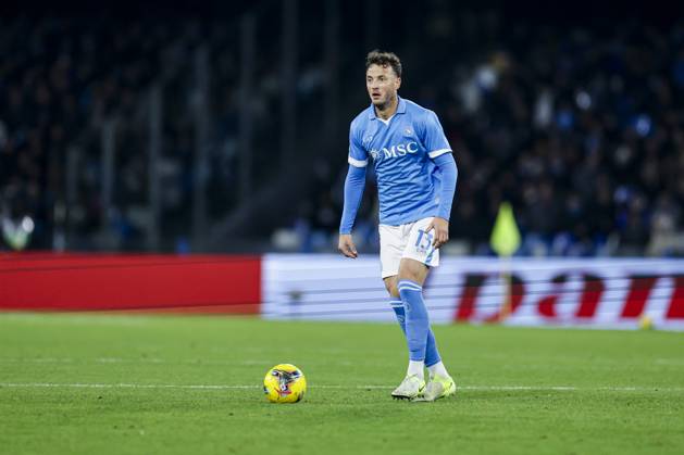 Italy: Serie a football match SSC Napoli vs AS Roma Napoli s Kosovar defender Amir Rrahmani controls the ball during the Serie A football match between SSC Napoli and AS Roma at the Diego Armando Maradona Stadium in Naples, November 24, 2024. ABPH7802 Copyright: xAntonioxBalascox