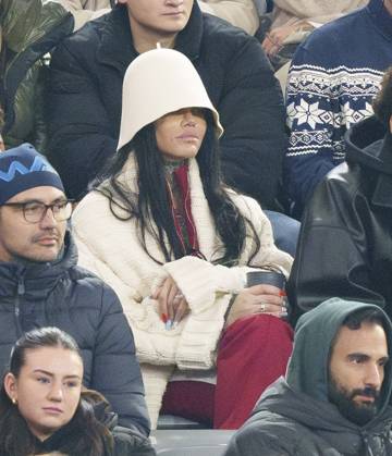 Candice Brook, girlfriend of Leroy Sane, FCB 10 in the League Phase MD5 match FC BAYERN MUENCHEN - PARIS SG 1-0 of football UEFA Champions League in season 2024 2025 in Munich, Nov 26, 2024 , FCB, 5. Spieltag, München