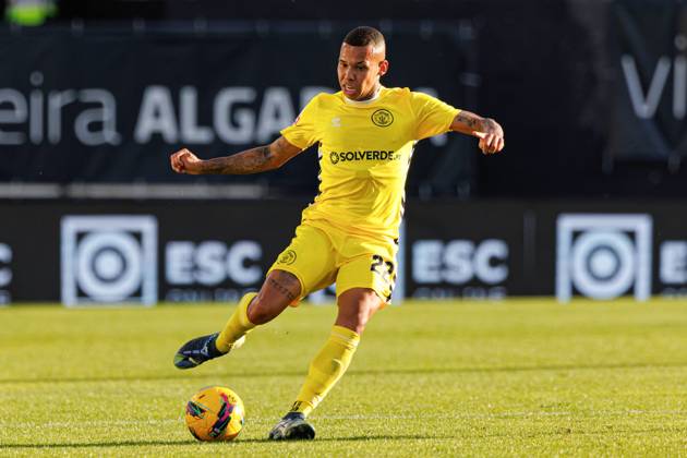 CF Estrela Amadora Vs CD Nacional in Amadora, Portugal - 10 Nov 2024 Gustavo Garcia (CD Nacional) seen in action during the Liga Portugal game between teams of CF Estrela Amadora and CD Nacional at Estadio Jose Gomes. Final score; CF Estrela Amadora 2:0 CD Nacional Amadora Portugal Copyright: xMaciejxRogowskix xSOPAxImagesx MROGOWSKI_estrelanacional2425-24