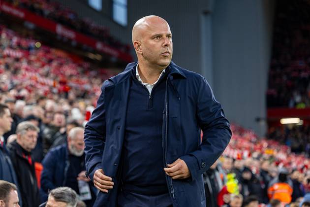 Football - FA Premier League - Liverpool FC v Manchester City FC LIVERPOOL, ENGLAND - Sunday, December 1, 2024: Liverpool s head coach Arne Slot during the FA Premier League match between Liverpool FC and Manchester City FC at Anfield. (Photo by David Rawcliffe Propaganda) LIVERPOOL Anfield MERSEYSIDE ENGLAND  Copyright: xDavidxRawcliffex P2024-12-01-Liverpool_Man_City-4