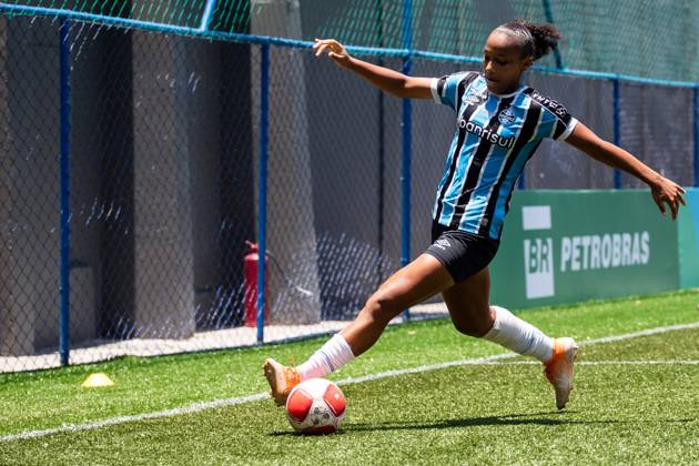 Ferroviária x Grêmio SÃO PAULO, SP - 01.12.2024: FERROVIÁRIA X GRÊMIO - Allyne during the match between Ferroviária and Grêmio, valid for the second round of the Copinha Feminina and held on Sunday morning (01) at the Ibrachina Arena in São Paulo, SP. (Photo: Rodilei Morais Fotoarena) x2659866x RodileixMorais