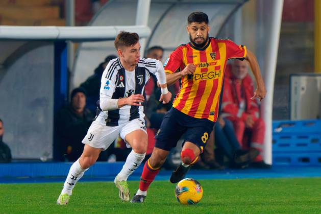 CALCIO - Serie A - US Lecce vs Juventus FC Francisco Conceicao of Juventus in action against Hamza Rafia of US Lecce during US Lecce vs Juventus FC, Italian soccer Serie A match in Lecce, Italy, December 01 2024 Lecce Italy Copyright: xIPAxSport ABACAx